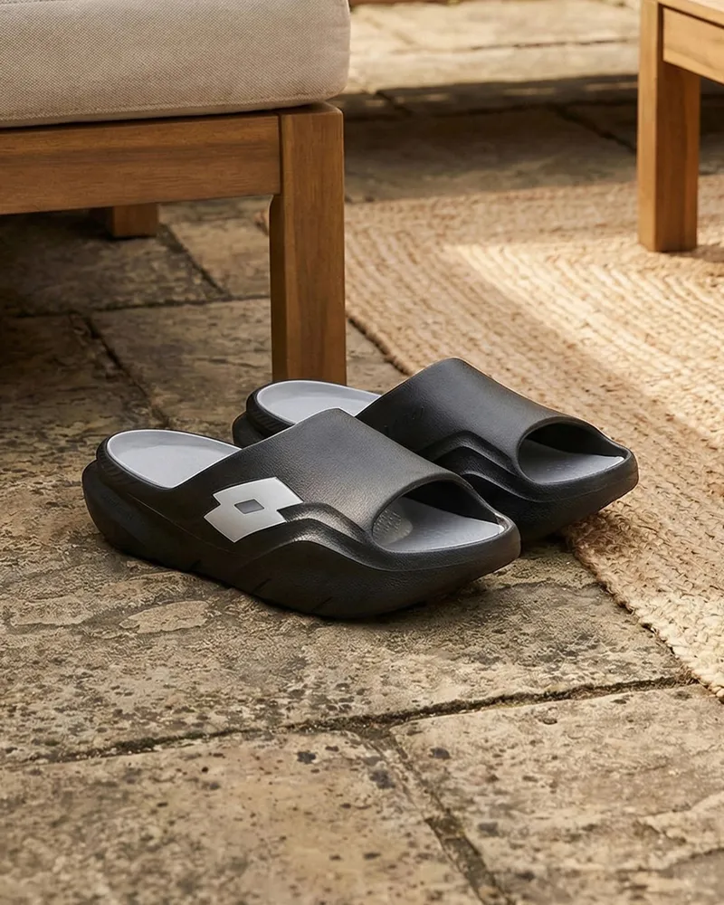 Recupero Slide — Black Beauty